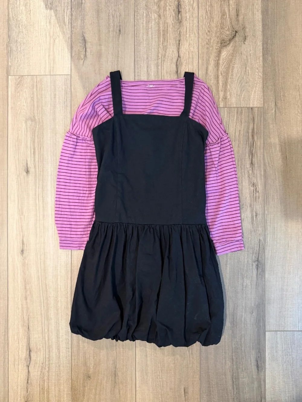 Set-Tea Collection Striped Top & Art Class Black Dress Girls Size 10/12